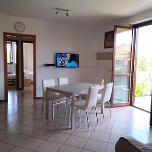  Appartamento Flat Garda Italia